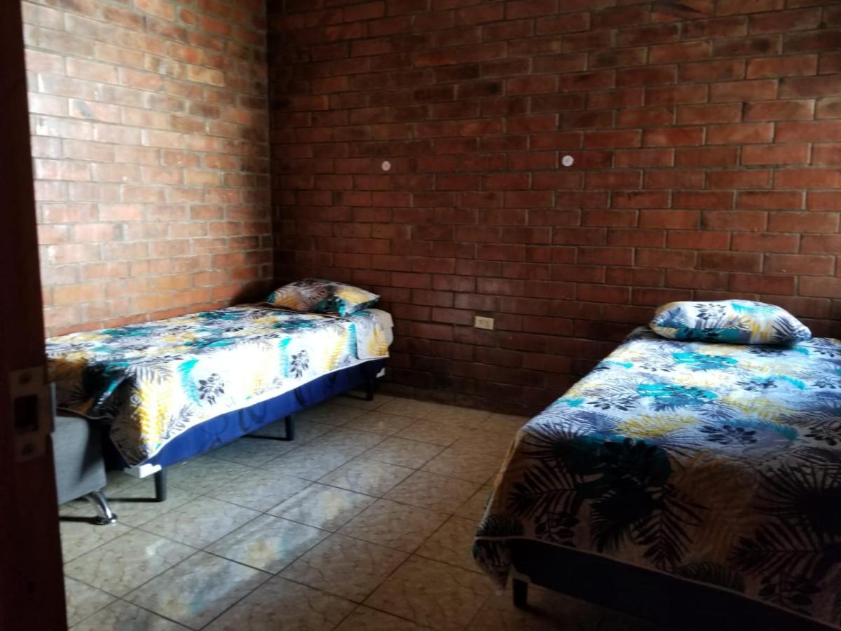 Hostal La Esperanza Antigua ภายนอก รูปภาพ